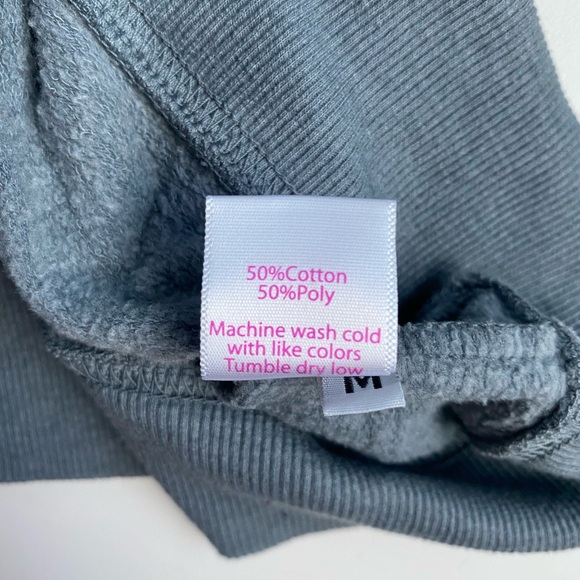 Stadium Chic Women’s Oregon Ducks Crewneck Sweater - Picture 5 of 6